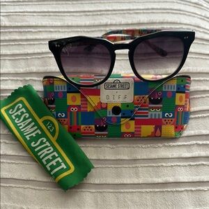 Diff Eyewear Black Sunglasses Classic Wayfarer Style, Sesame Street